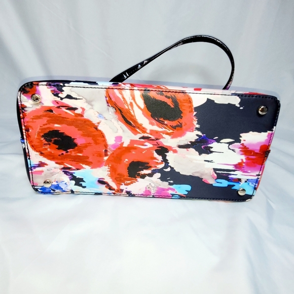 ❗FLASH SALE 3/11❗ LIKE NEW 💙Kate Spade Laurel Way Tote Wallet Set💙 - Picture 7 of 10